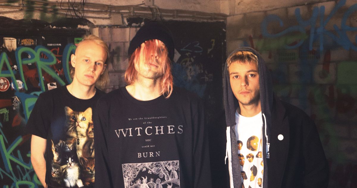 Die Cigaretten - "Glastonbury" Video