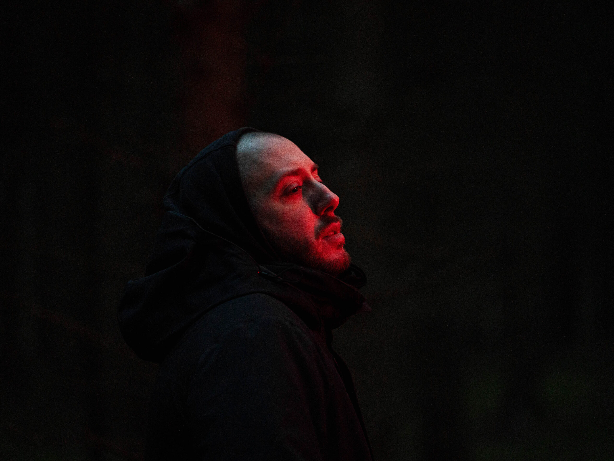 Rekone ver&ouml;ffentlicht heute seine neue Single "Maske"