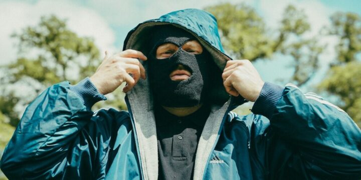WAVING THE GUNS - NEUE SINGLE UND TOURANK&Uuml;NDIGUNG!